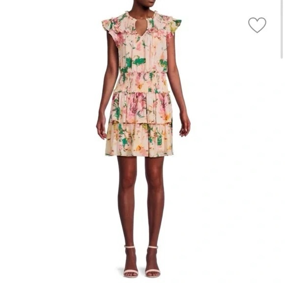 BCBGMaxAzria Dresses & Skirts - BCBGMaxAzria Women's Peach Floral Smocked Tiered Cap Sleeve Dress Size Small